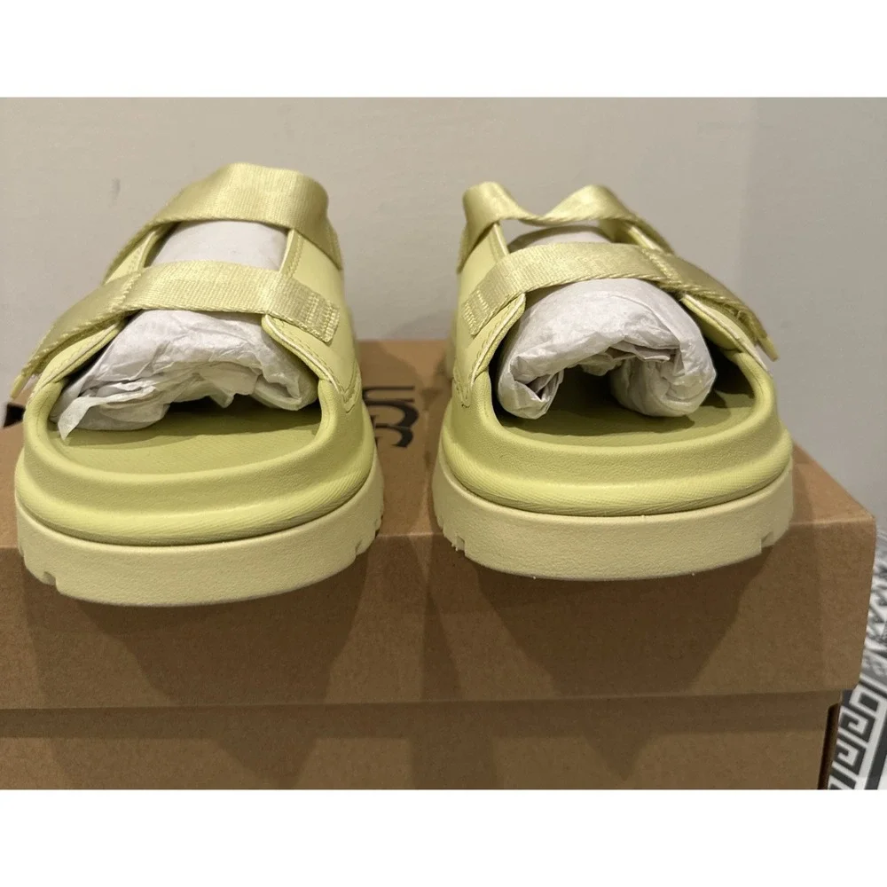UGG Big Kids Size 5/ EU 37 Golden Glow Platform Sandals Golden Apple